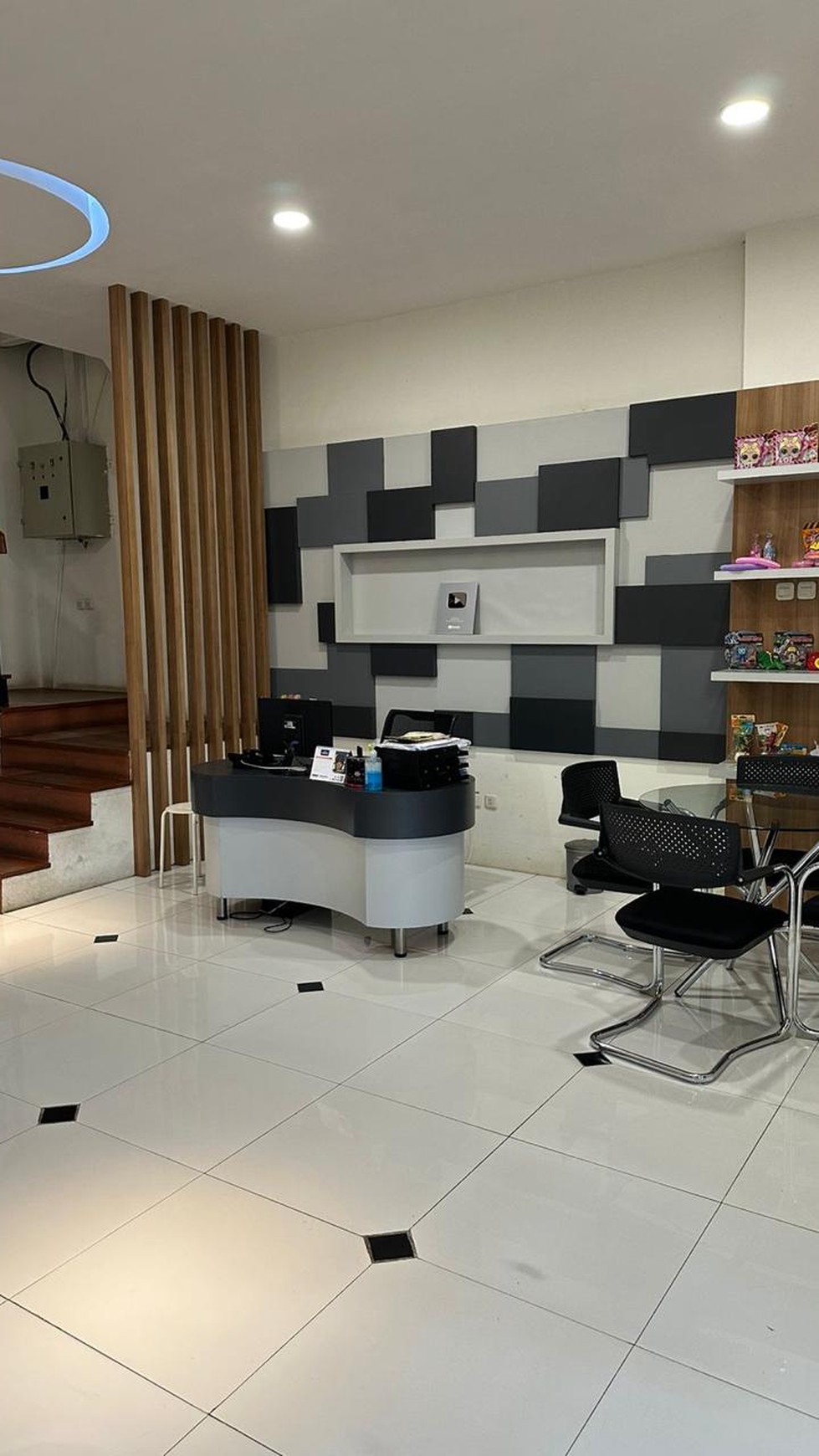 Gudang/ Office Space Full Furnished di Taman Tekno BSD