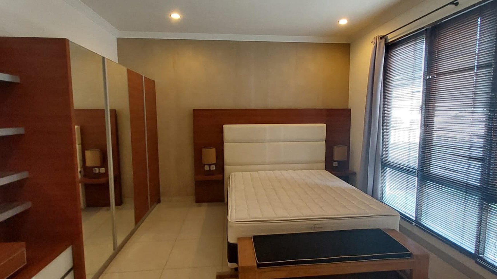 Rumah Minimalis Furnished di Komplek Setraduta Bandung