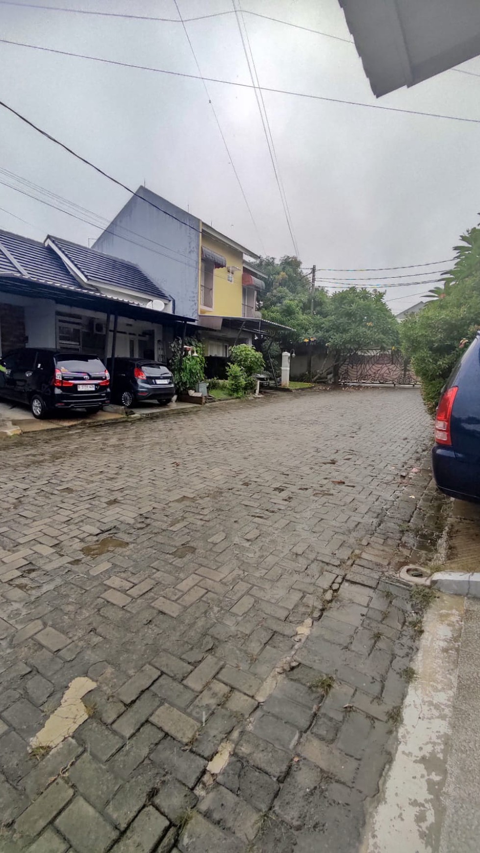 Rumah SIAP HUNI, lingkungan CLUSTER Bintaro 