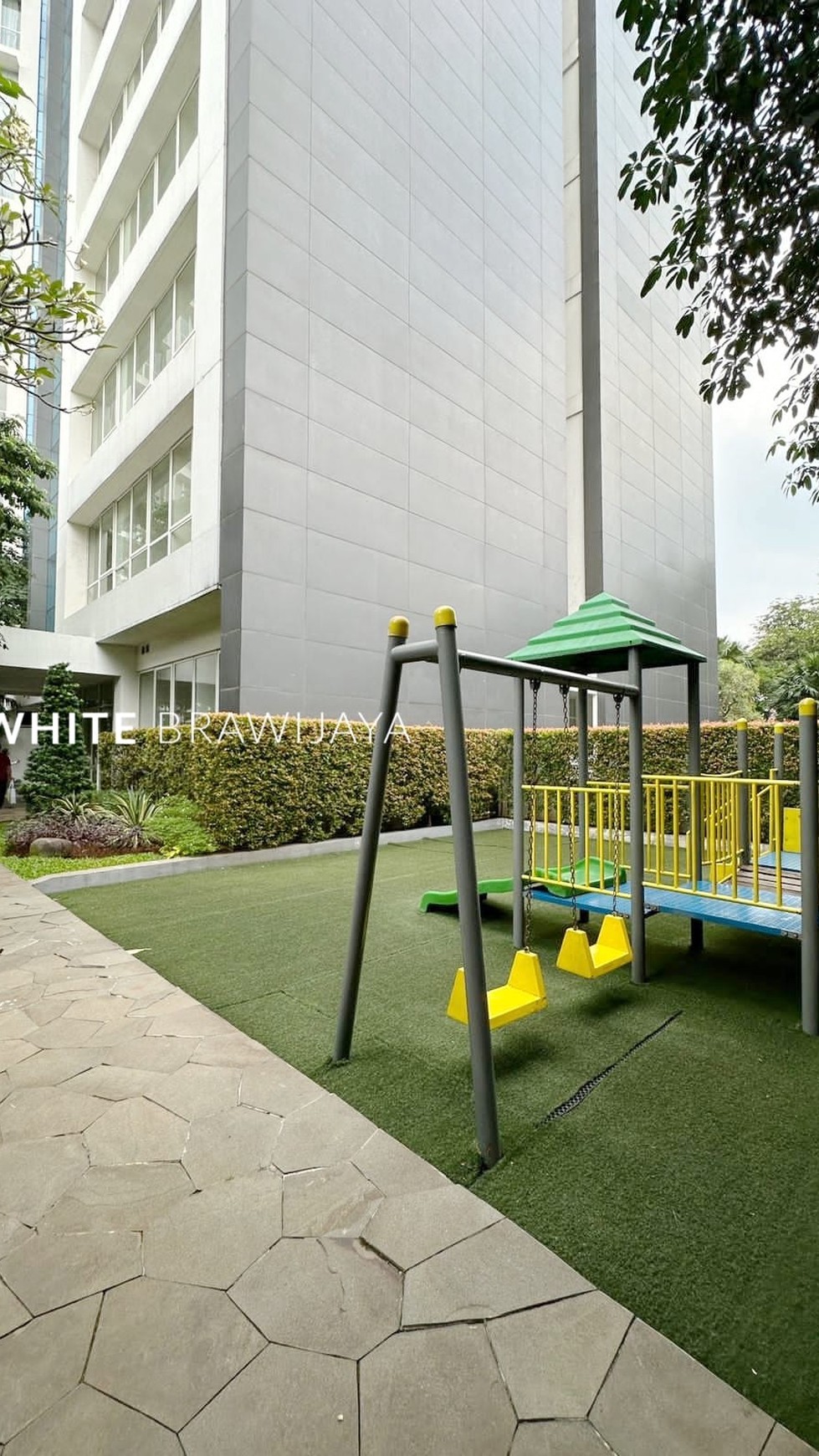 Apartment Four Winds Permata Hijau Raya  Lokasi Strategis