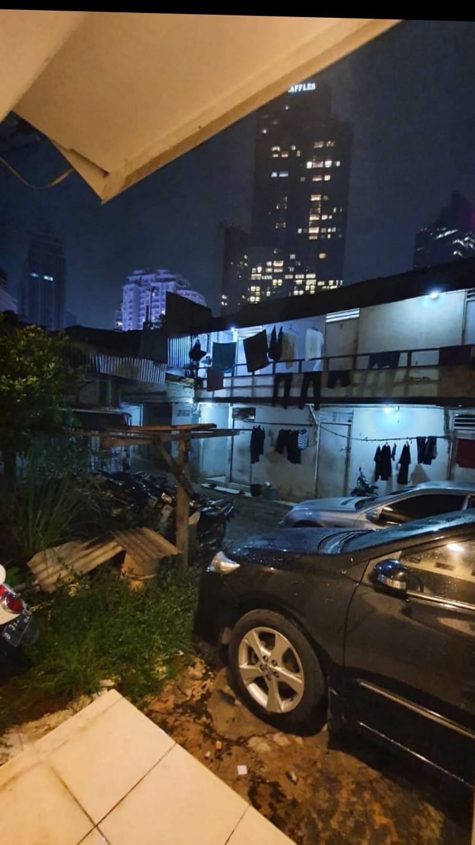 Dijual Rumah Tua Samping ITC Kuningan bisa jadi kontrakan daerah strategis di Setiabudi Jakarta Selatan