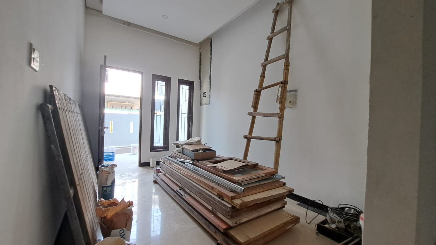 Rumah Hitung Tanah Area Cipete