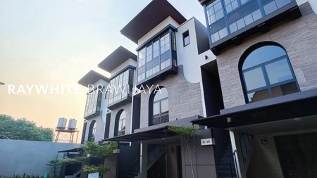 Brand New House Modern Precium Simatupang 