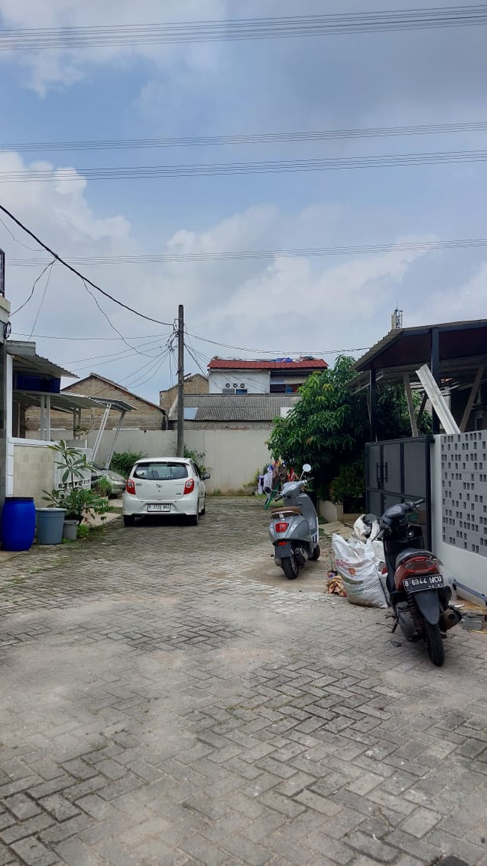 Rumah Minimalis Siap Huni Lokasi Strategis dekat Bintaro Jaya @Ciputat