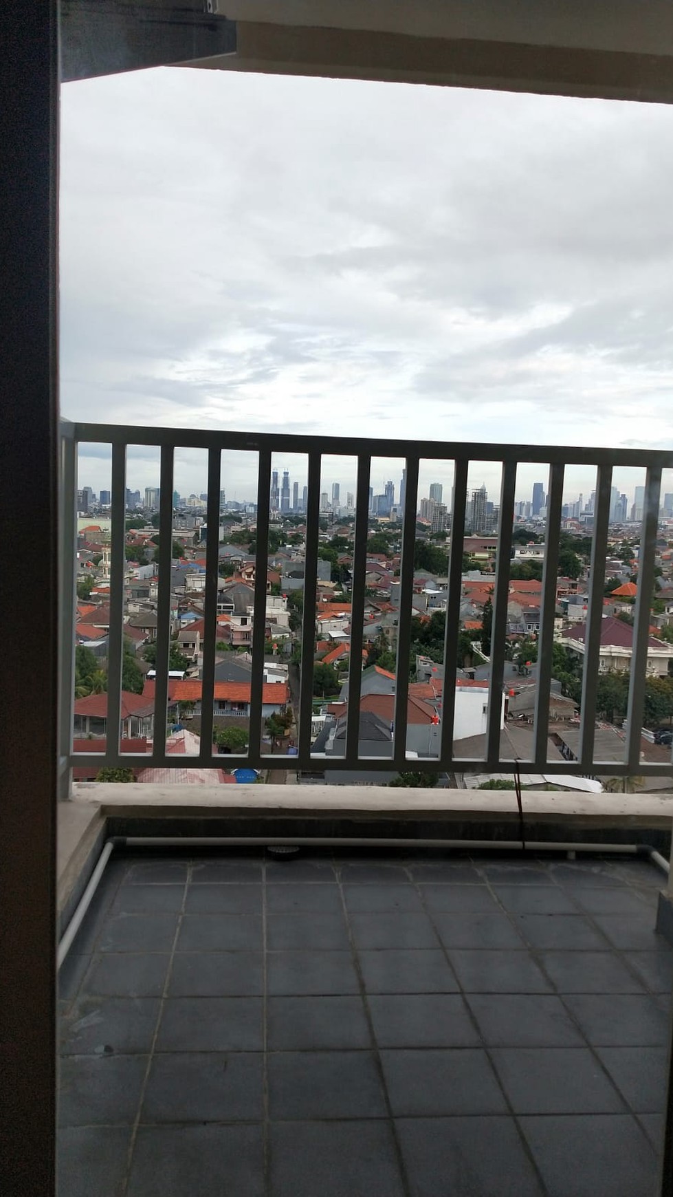 DI JUAL CEPAT APARTEMEN BELLMONT TOWER ATHENA LT.15 KEMBANGAN JAKARTA BARAT