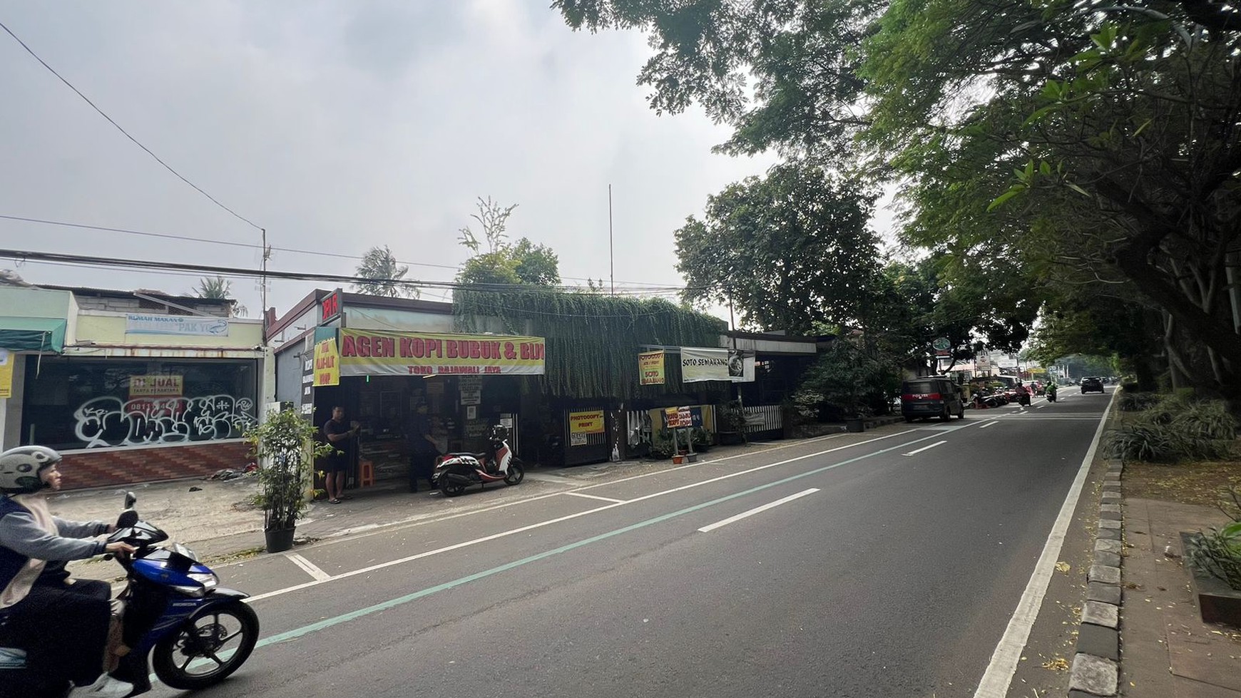 Rumah ex resto zona komersial lingkungan perkantoran 