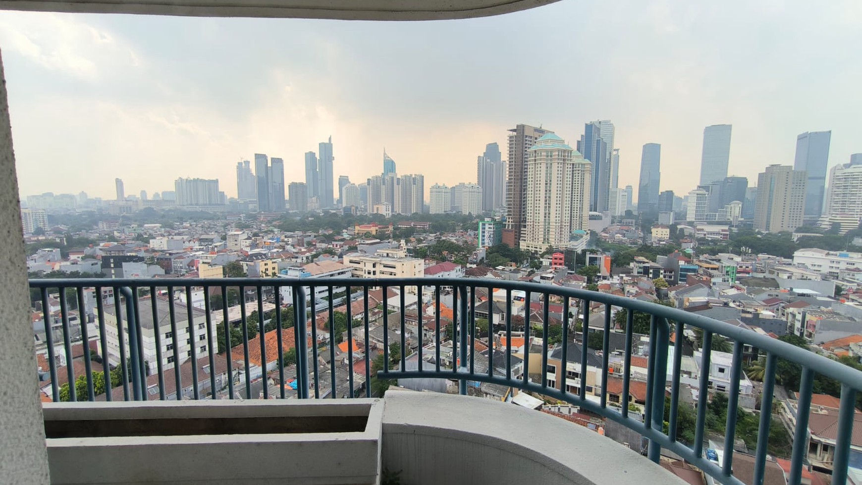 Dijual unit Apartemen Park Royal - Gatot Subroto - Jakarta Pusat