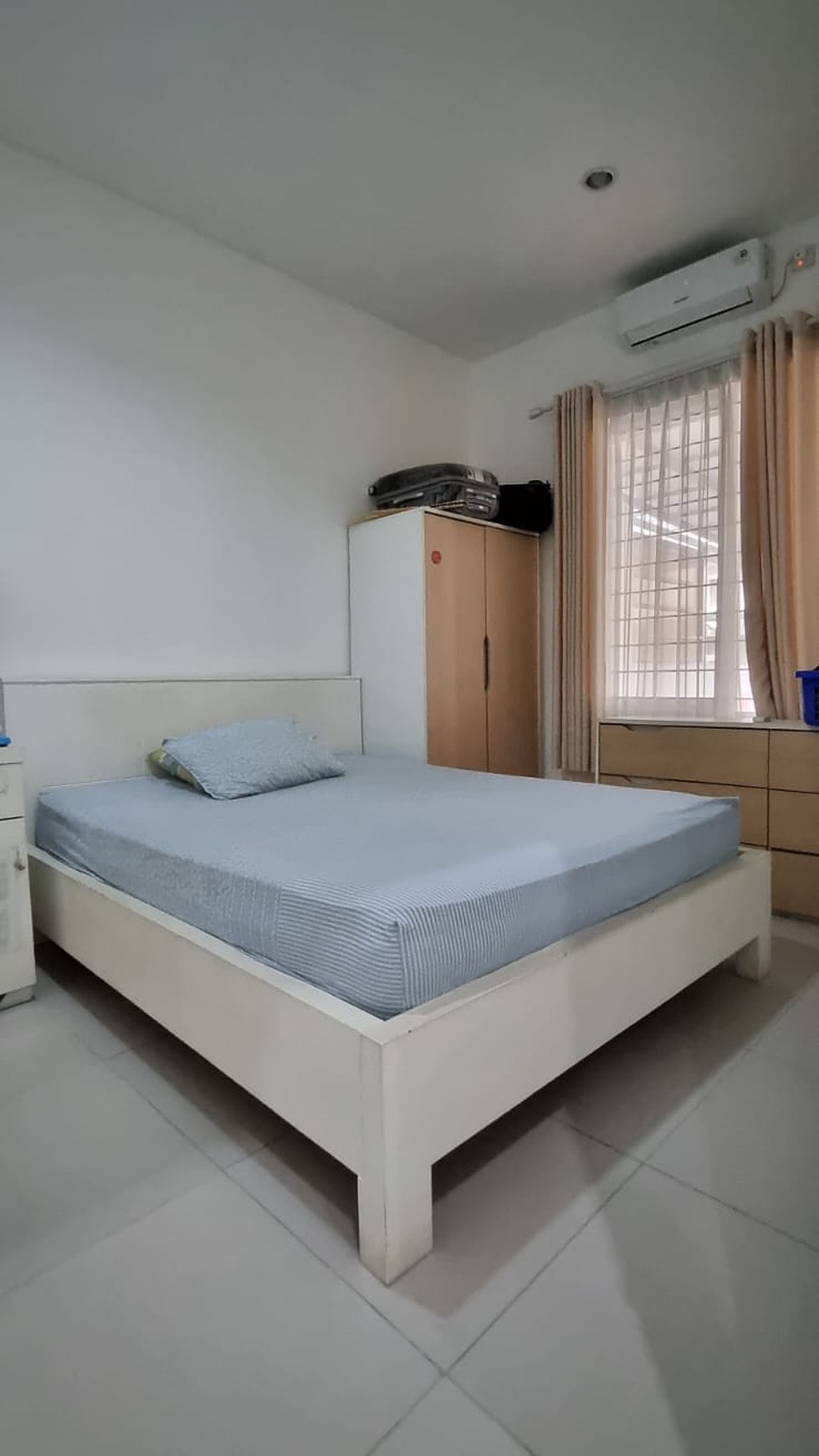 Rumah Cantik Minimalis Siap Huni dan Lingkungan Asri @Bintaro