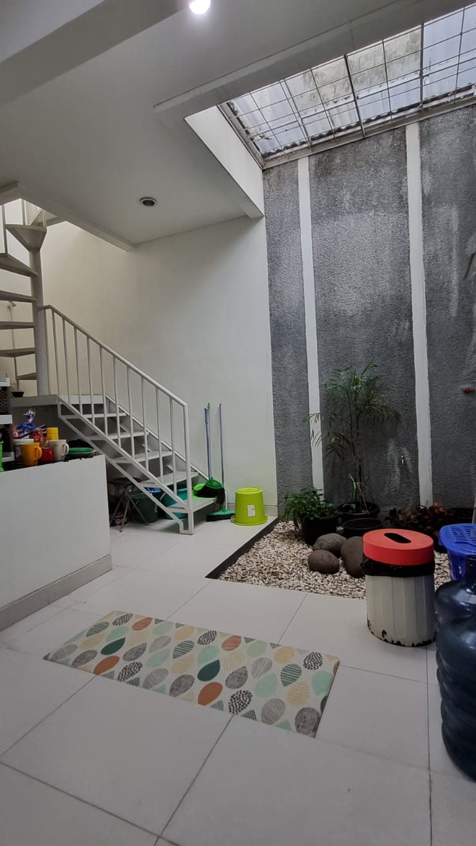 Rumah Cantik Minimalis Siap Huni dan Lingkungan Asri @Bintaro