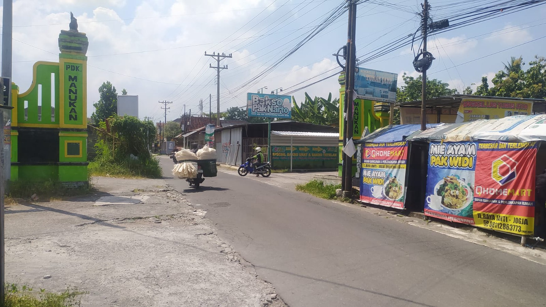 Dijual Tanah & Bangunan Lokasi Strategis di Condong Catur Sleman 