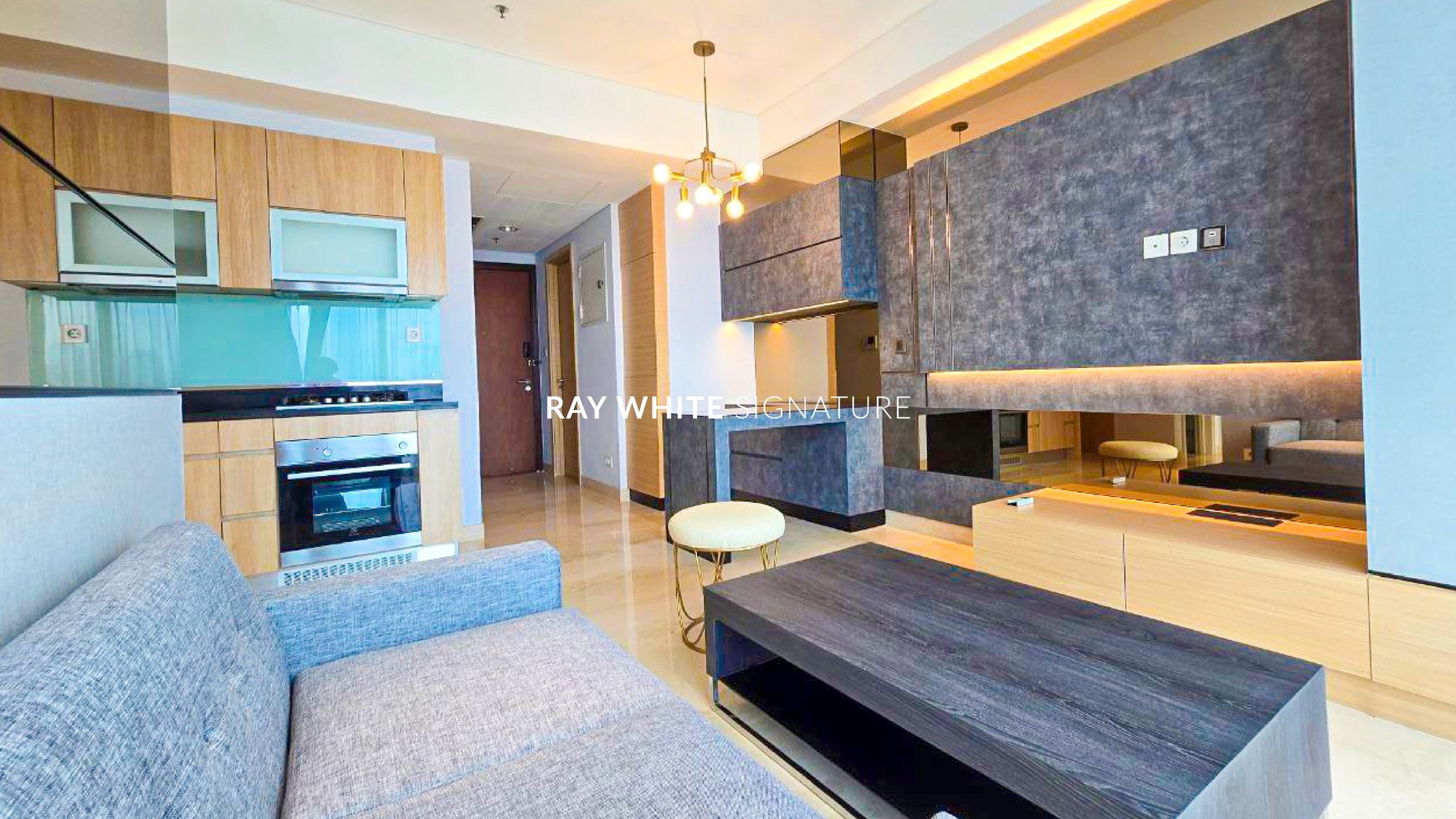 Dijual Apartemen  Setiabudi Sky Garden 2BR Harga Dibawah Pasaran 