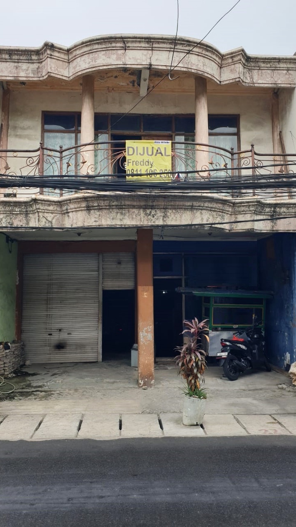 Rumah 2 Lantai Cocok Untuk Usaha di Pisangan Timur