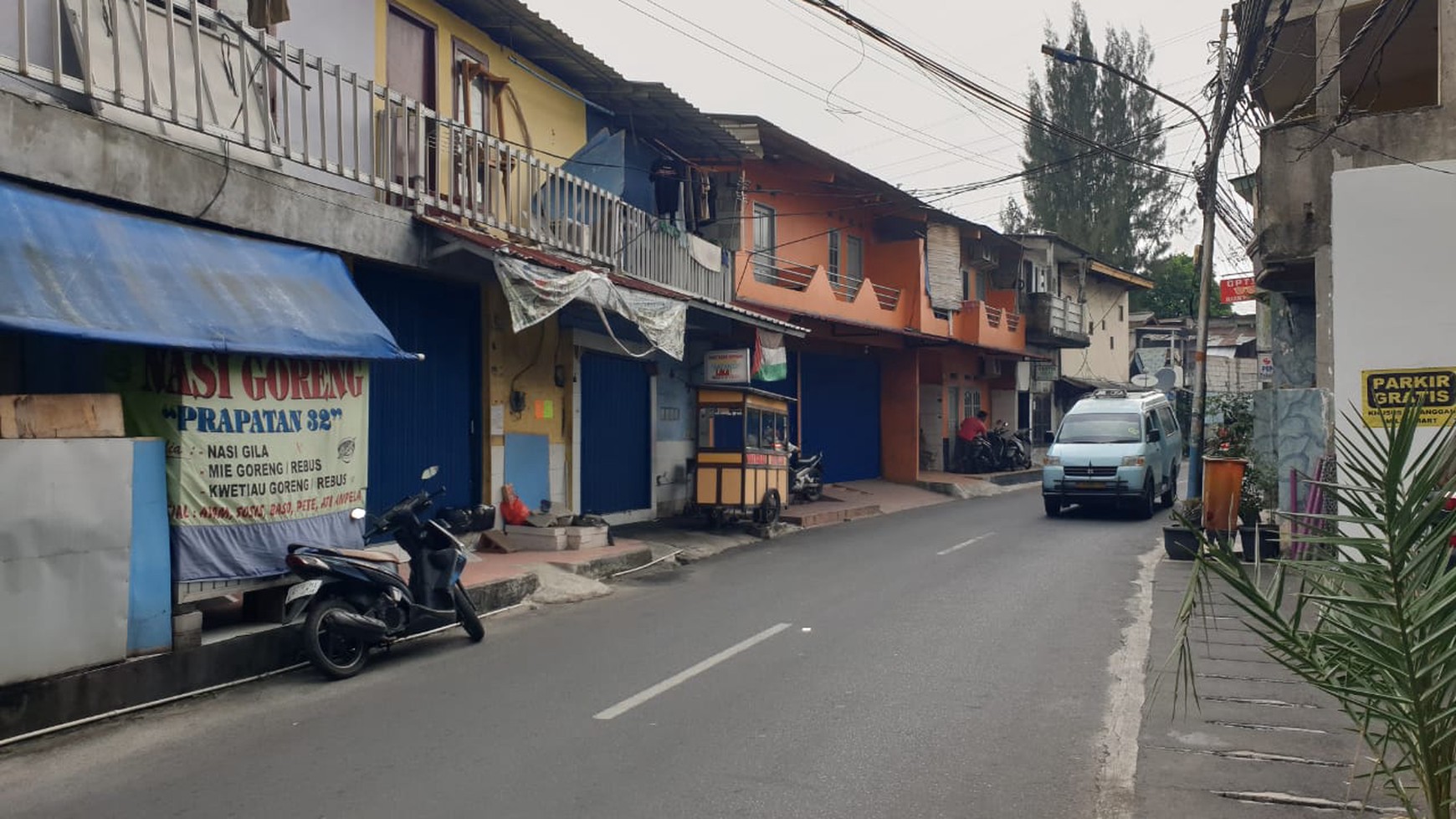 Rumah 2 Lantai Cocok Untuk Usaha di Pisangan Timur