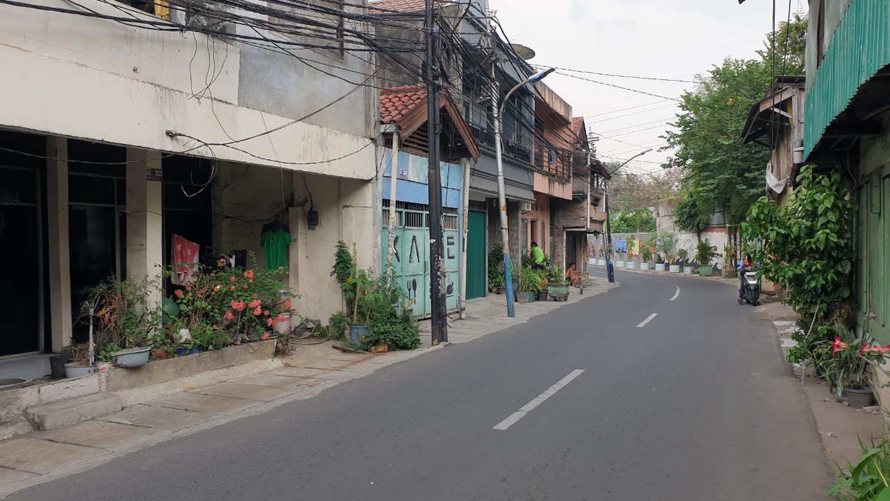 Rumah 2 Lantai Cocok Untuk Usaha di Pisangan Timur