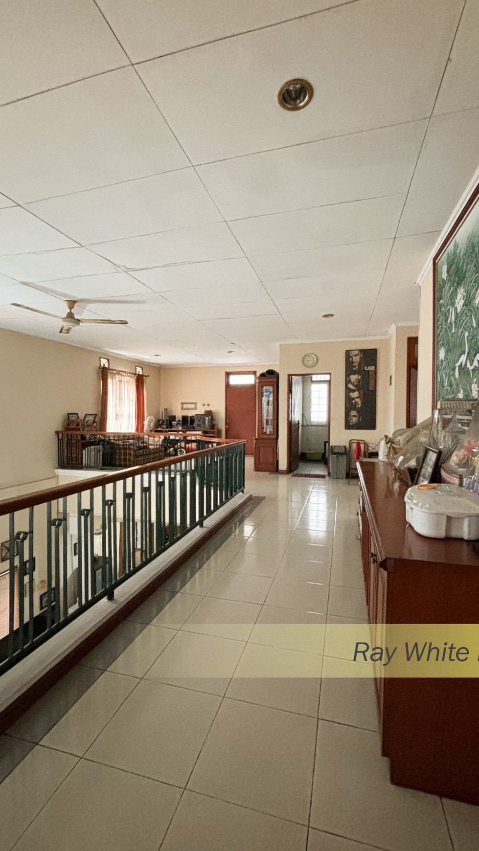 RUMAH CLASSIC RADIO DALAM KEBAYORAN BARU, JAKARTA SELATAN