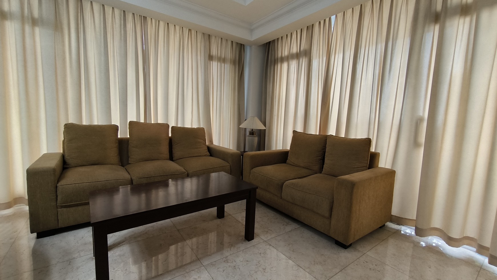 Apartement Exclusive - Istana Sahid Sudirman - DISEWAKAN!!!