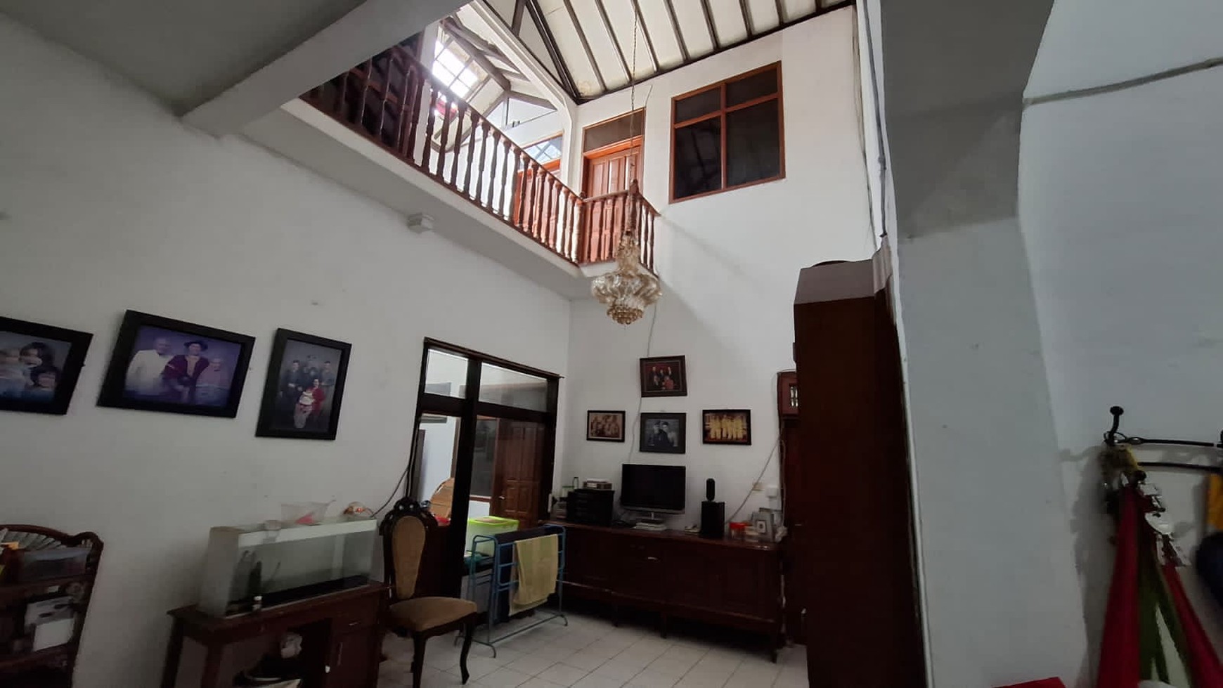 Rumah 2 Lantai , 8 Kamar , cocok untuk kos kosan , Arcamanik