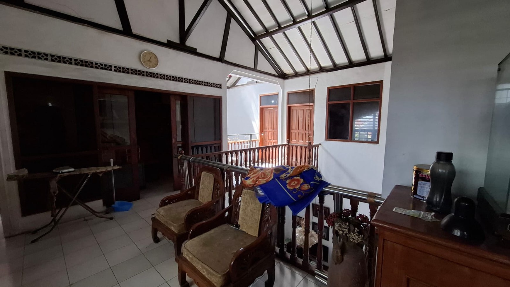 Rumah 2 Lantai , 8 Kamar , cocok untuk kos kosan , Arcamanik