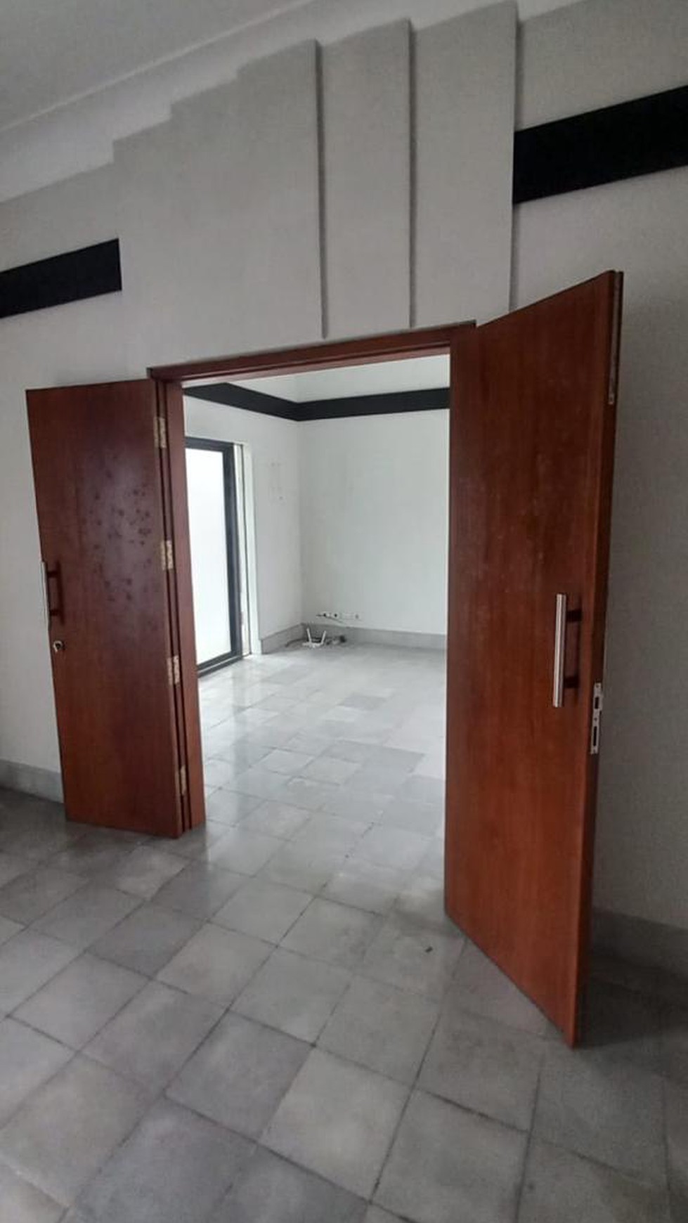 Dijual rumah di Jl H. Agus Salim - Menteng - Jakarta Pusat