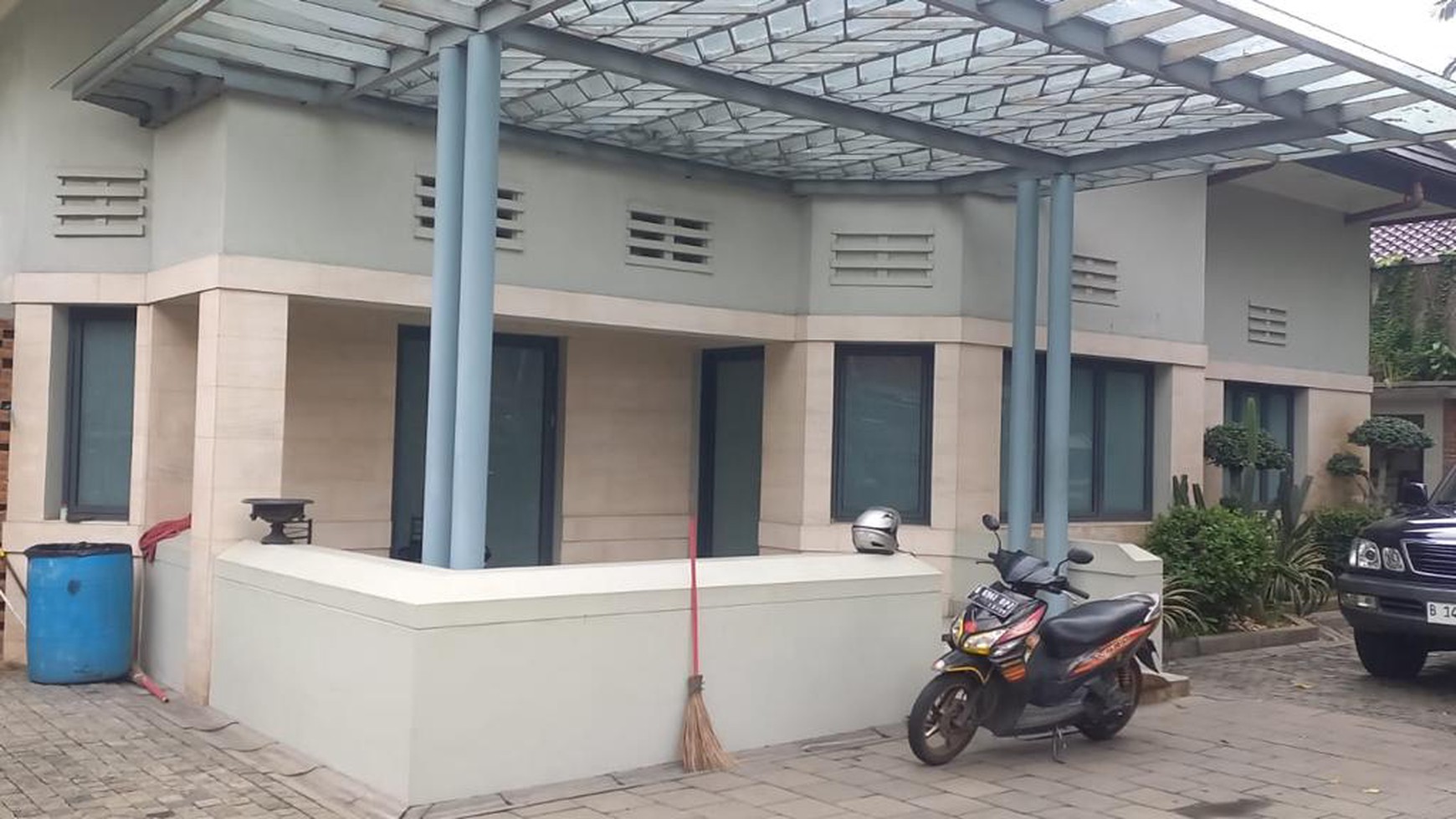 Dijual rumah di Jl H. Agus Salim - Menteng - Jakarta Pusat