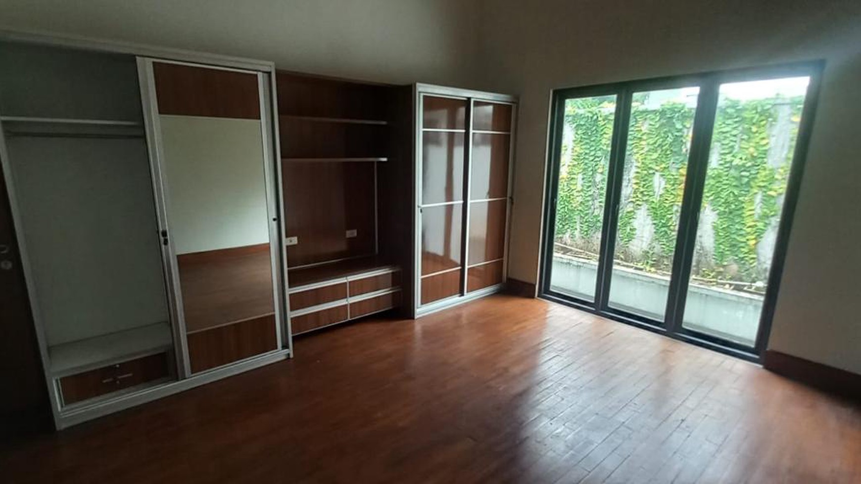 Dijual rumah di Jl H. Agus Salim - Menteng - Jakarta Pusat