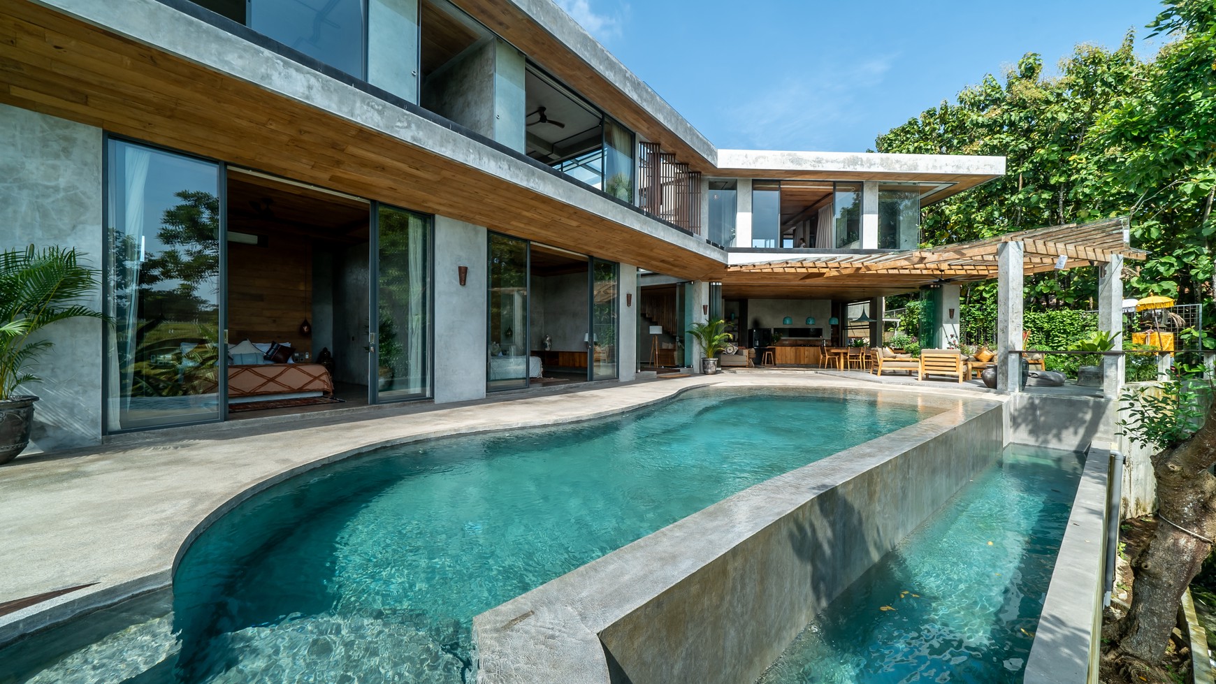 Rumah Hitung Tanah Area Cipete