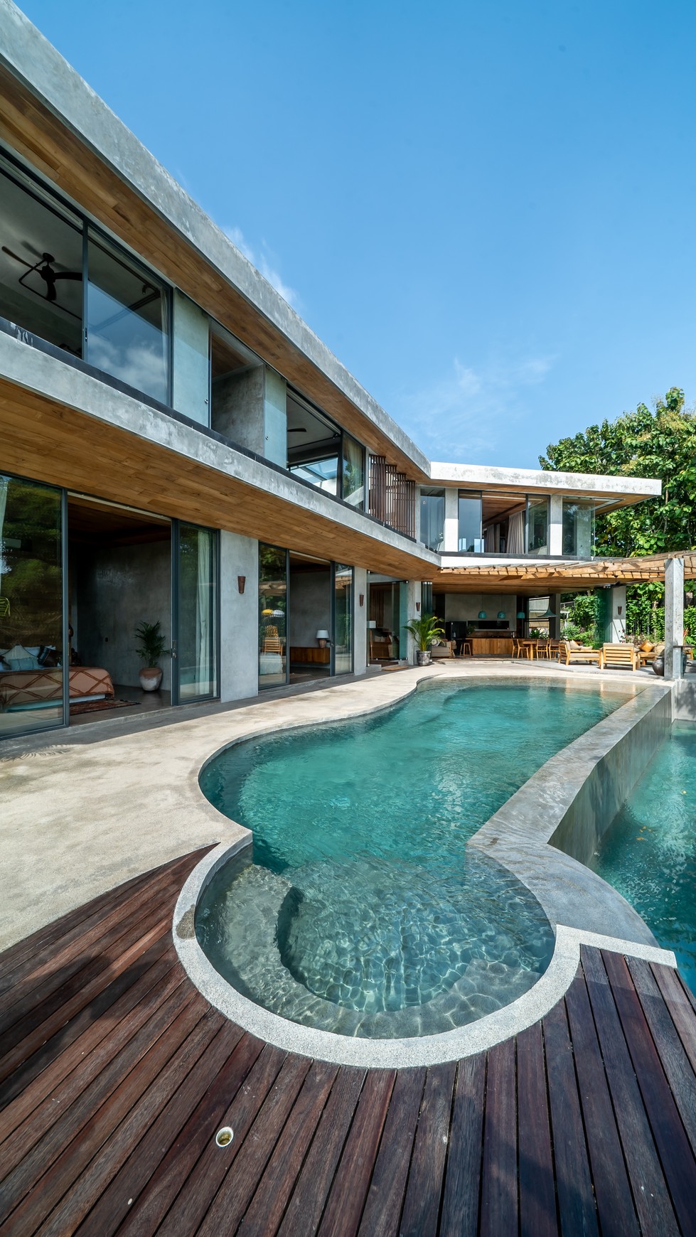 Rumah Hitung Tanah Area Cipete