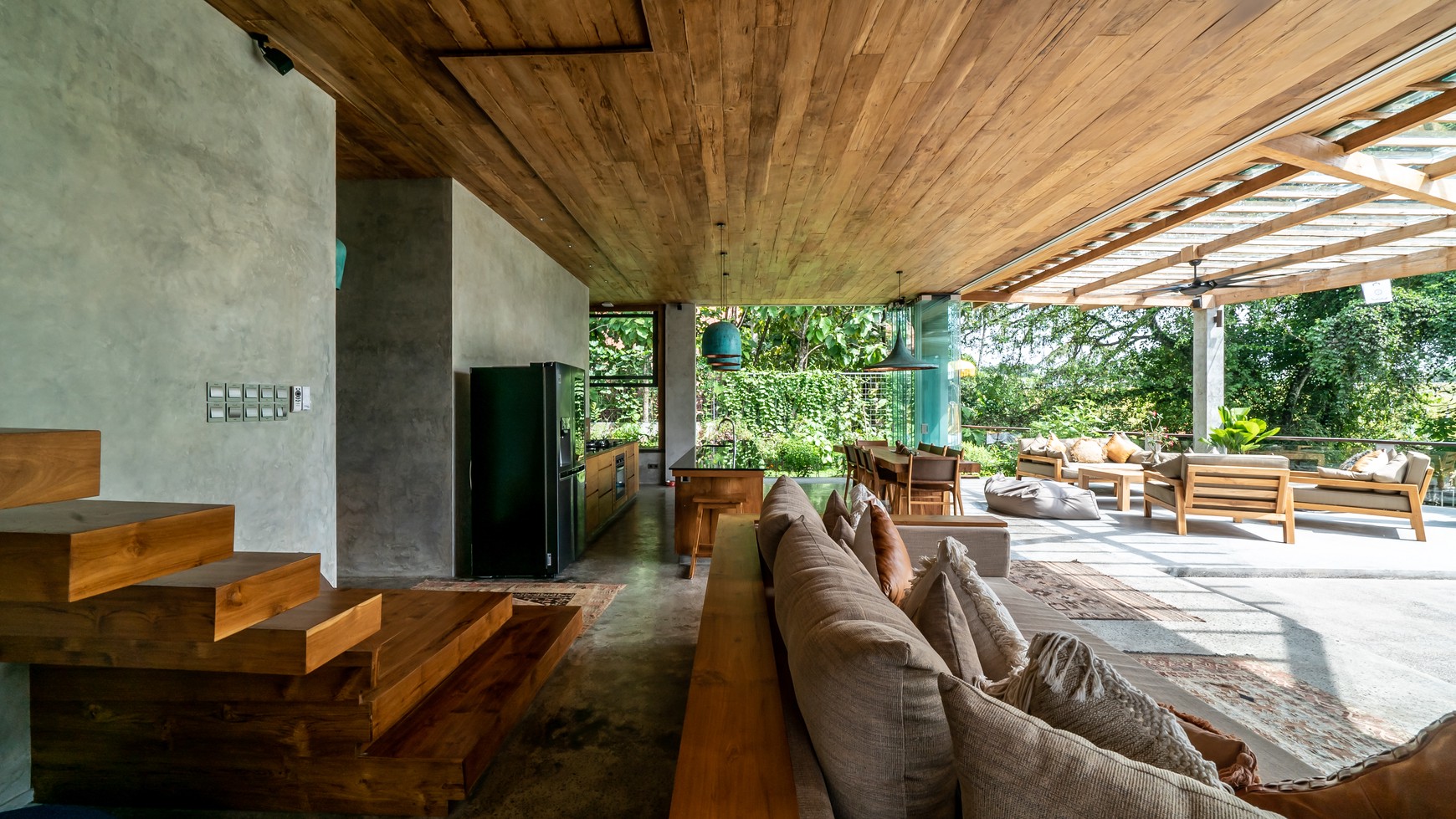 Rumah Hitung Tanah Area Cipete