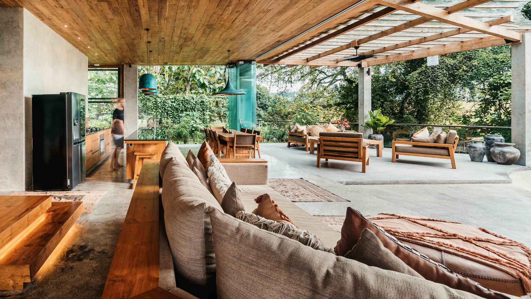 Rumah Hitung Tanah Area Cipete