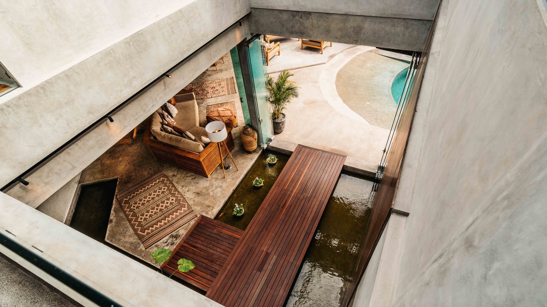 Rumah Hitung Tanah Area Cipete