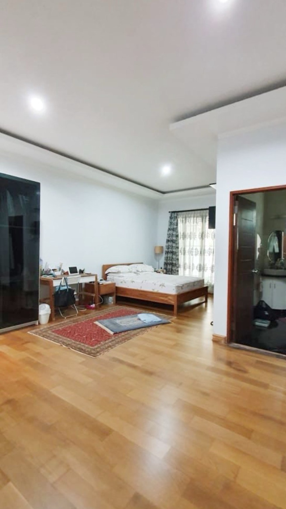 Rumah dalam cluster di Emerald Bintaro Jaya sektor 9