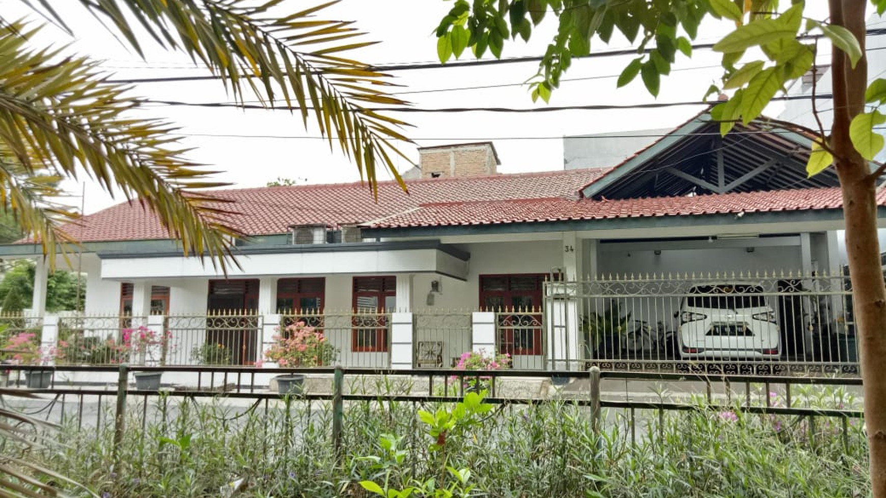 Rumah  Lokasi Strategis Duren Sawit