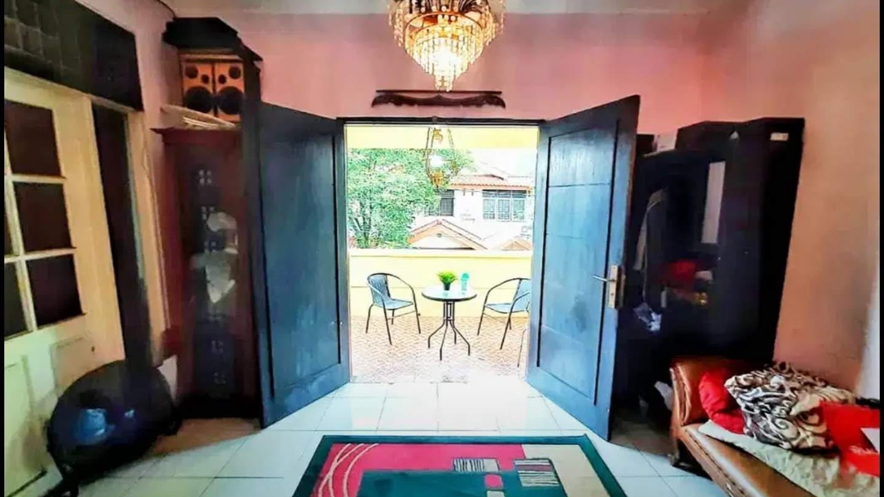  Rumah BINTARO SEKTOR 9  Komplek, dekat Pos satpam Dekat Cafe&#xb2; entertainment SEKTOR 9 