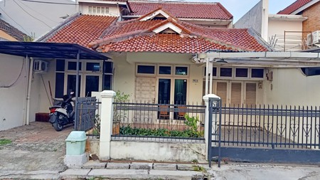 Dijual Rumah 2 Lantai di Puri Flamboyan Rempoa TangSel
