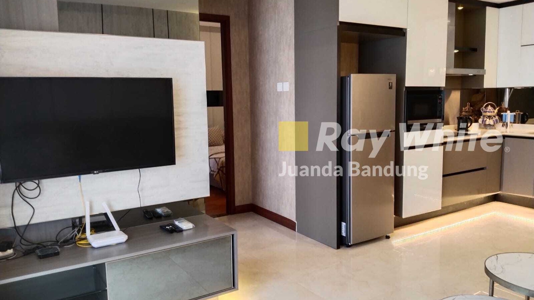 Langka Luxury Apartment Hegarmanah Residence 2BR Full Furnished strategis !