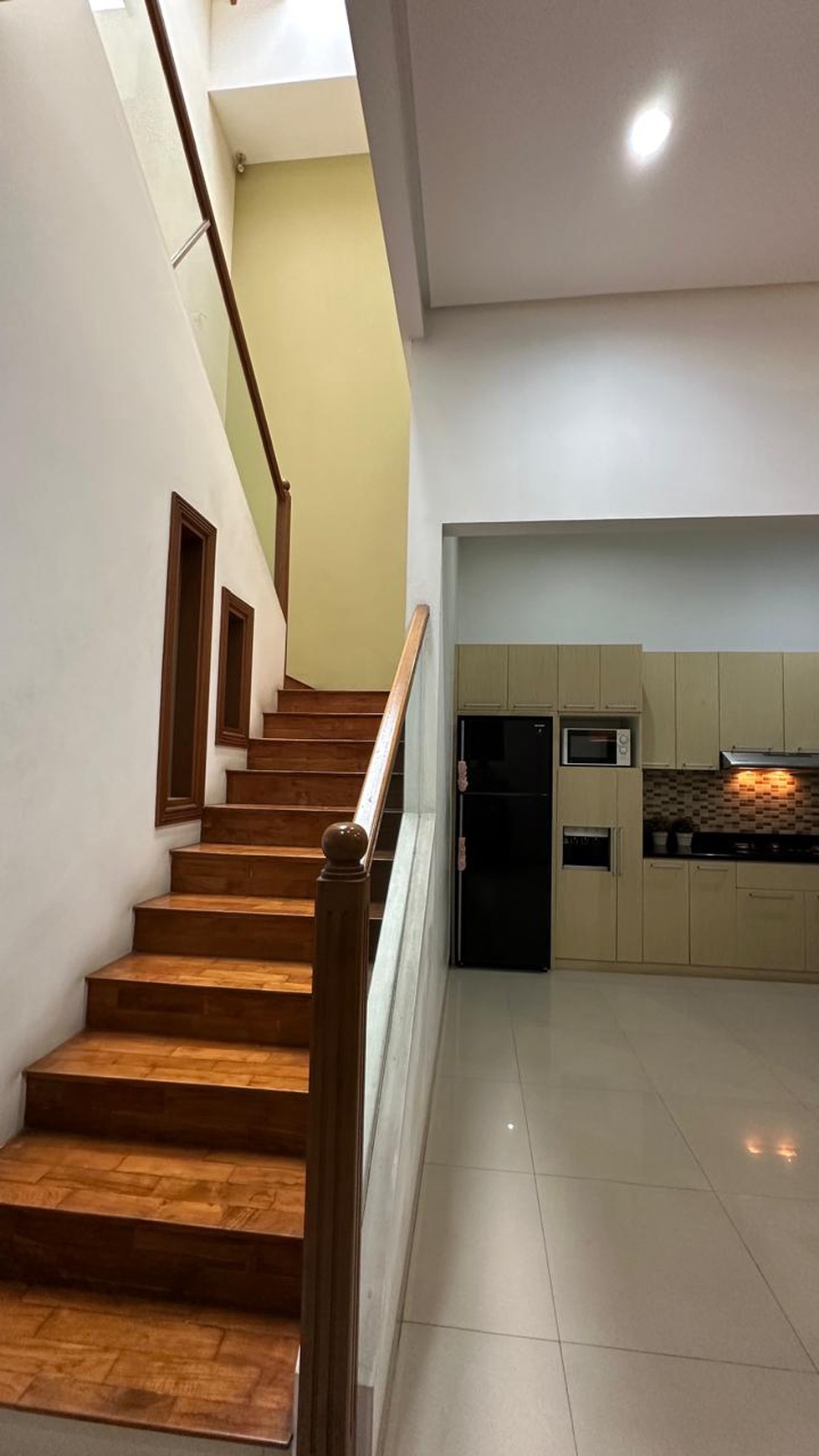 Rumah Modern Minimalis di Area Pondok Indah Jakarta Selatan