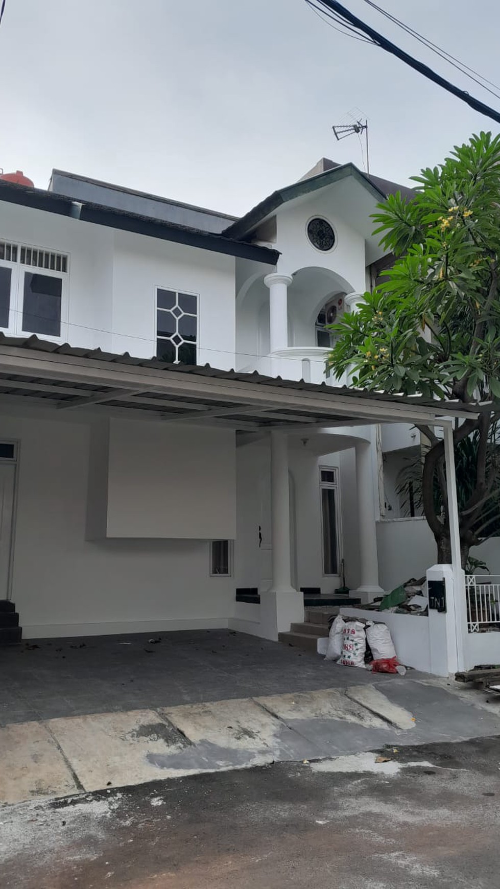 Rumah Rapi Siap Huni dengan Hunian Nyaman @Bintaro