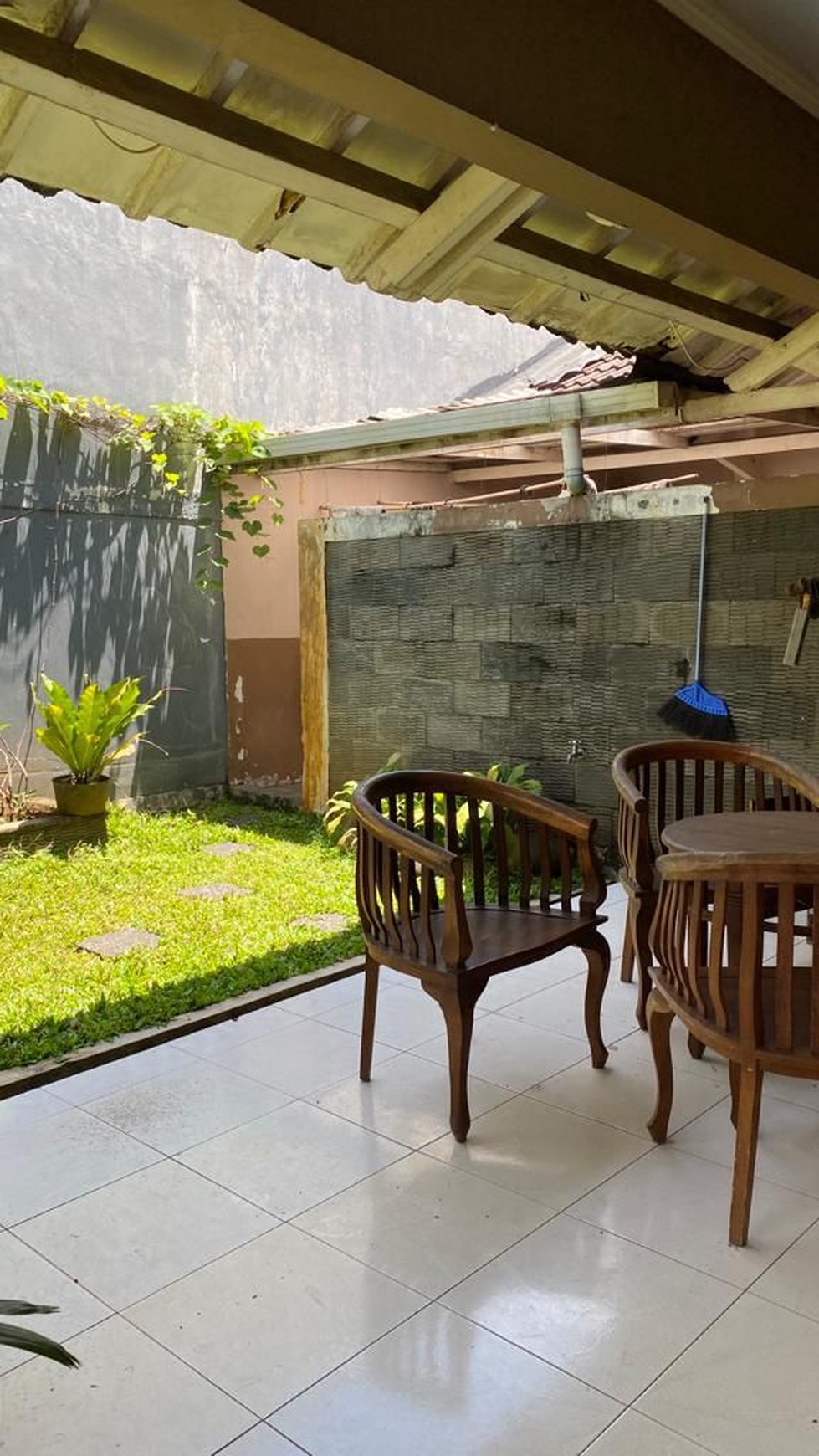 Rumah Hitung Tanah Area Cipete