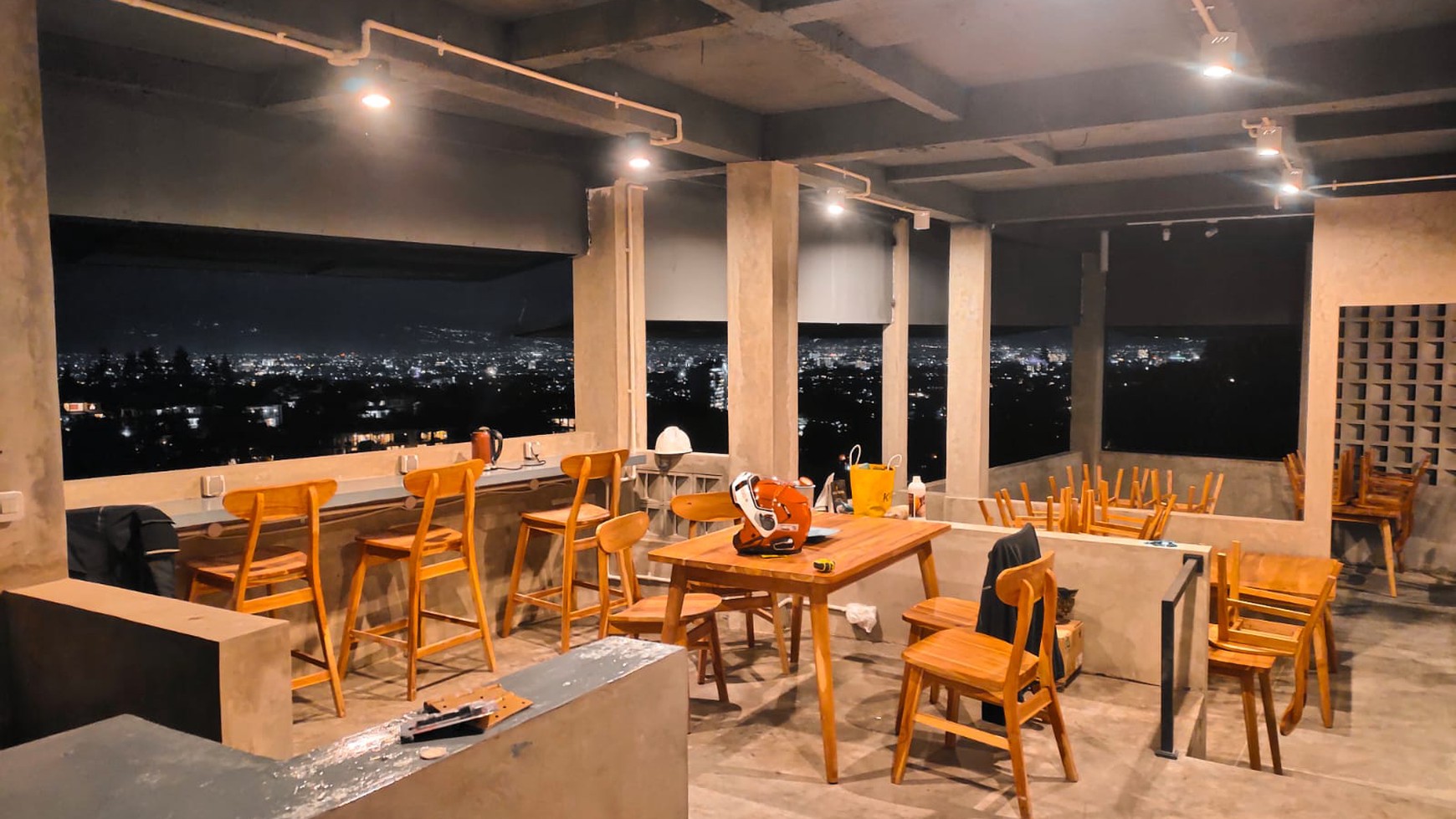 Rumah Hitung Tanah Area Cipete