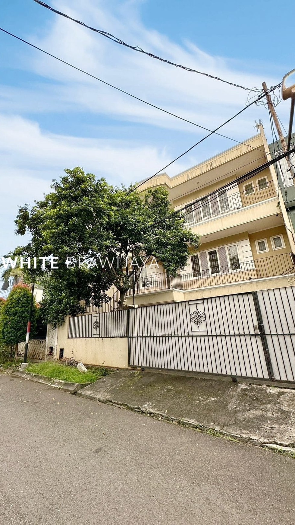 Rumah Hitung Tanah Area Cipete