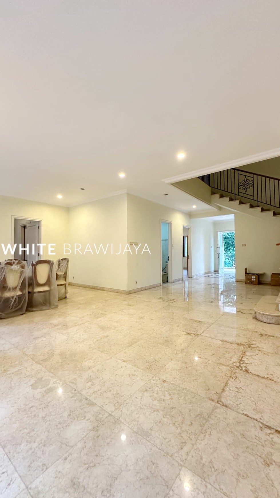 Rumah Hitung Tanah Area Cipete