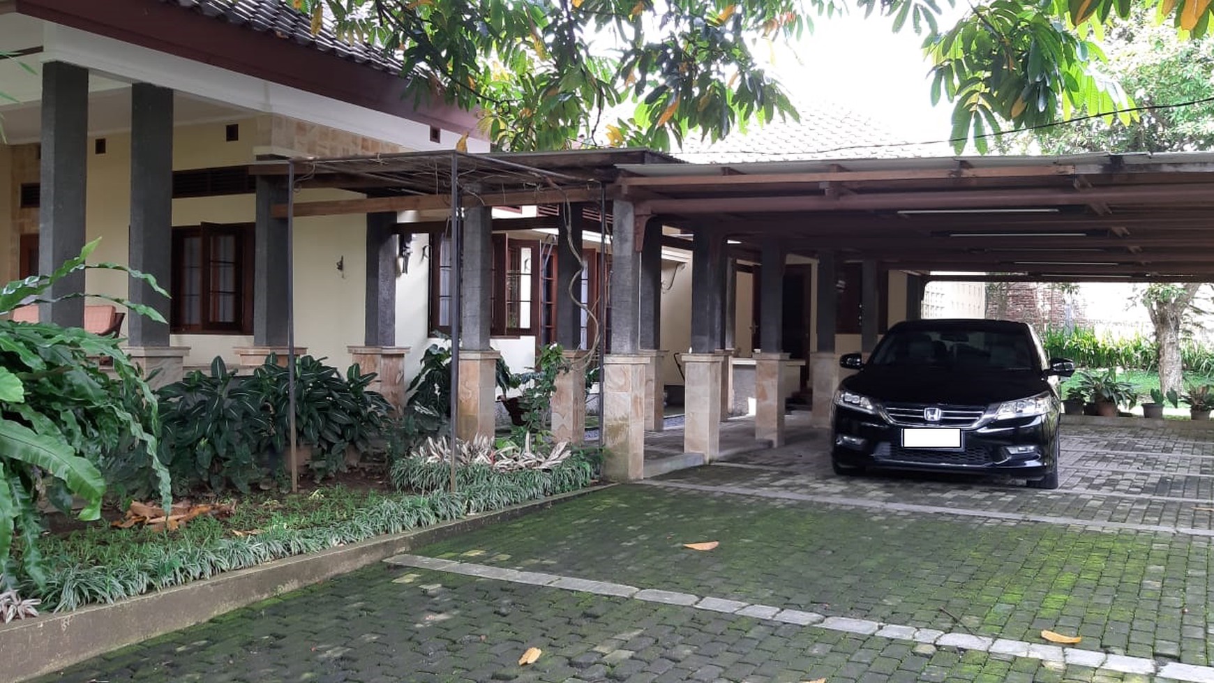 Rumah di Perumahan Baranangsiang Indah,  Bogor