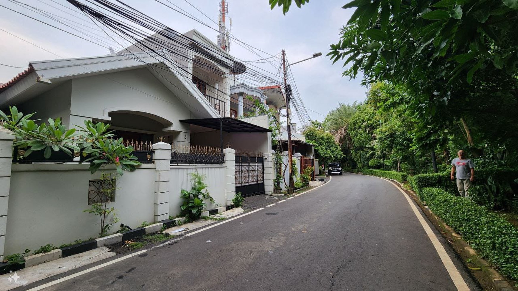 Dijual  Rumah Layak Huni Lokasi Strategis Di Pam Baru  Pejompongan Bebas Banjir 