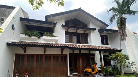 Rumah Mewah di Jl. Siaga Raya Pasar Minggu - Terawat Bagus - Bangunan Kokoh - Nyaman Asri Tenang & Aman - DIJUAL CEPAT