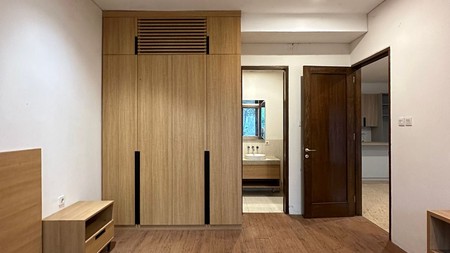 Rumah Bagus di River Park Bintaro Jaya 8,