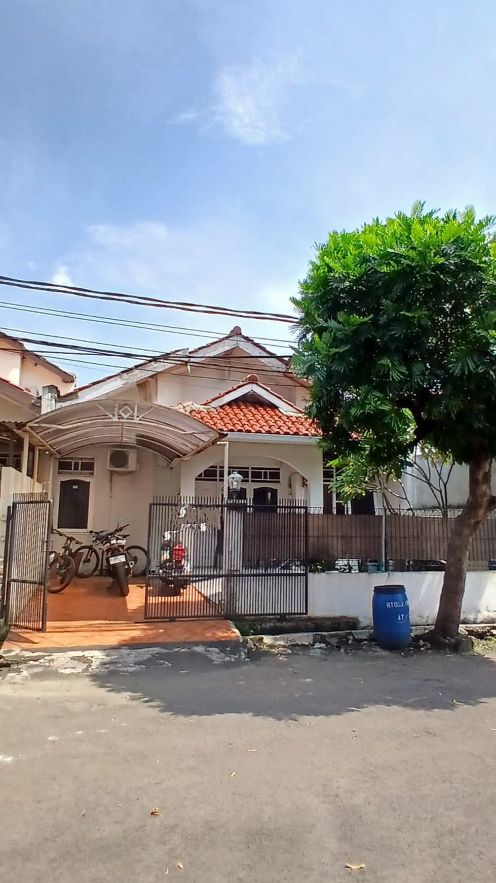 Rumah bagus siap huni di ciputat