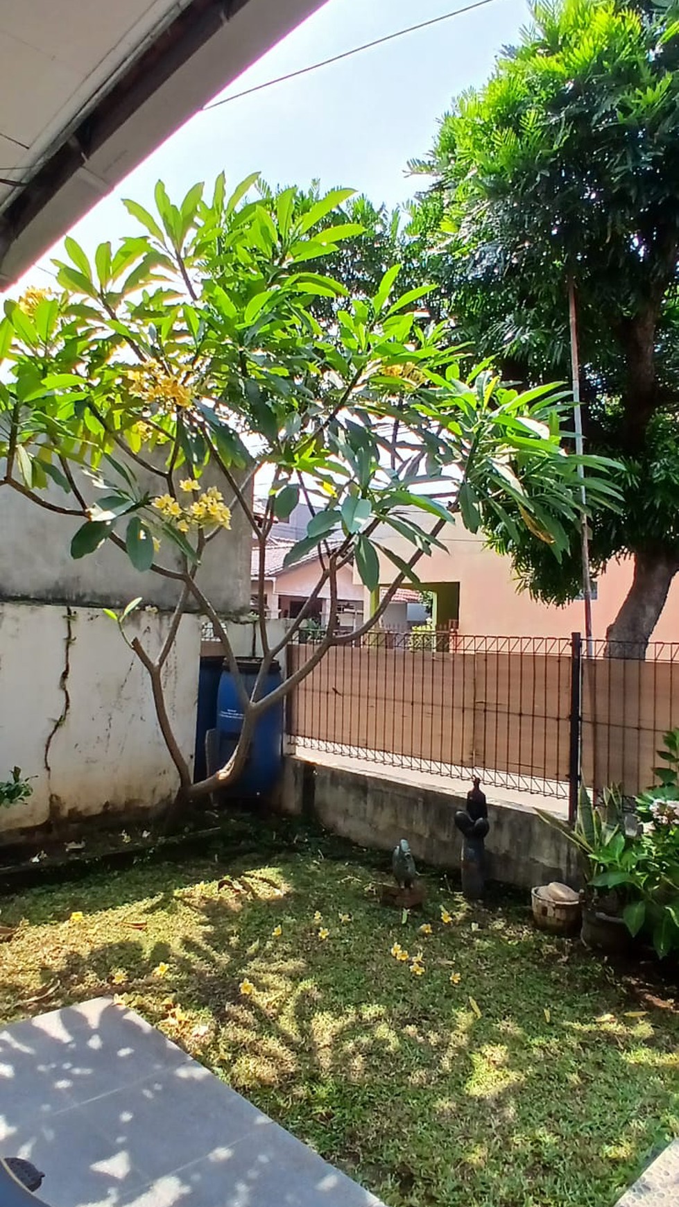 Rumah bagus siap huni di ciputat