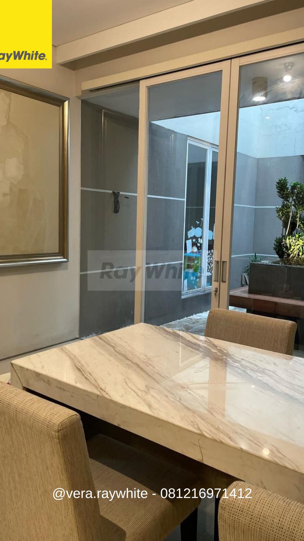 dijual rumah full furnished royal residence jalan kembar