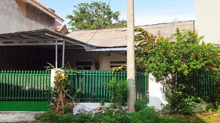 Pejaten timur rumah dikontrakkan disewakkan komplek pertanian