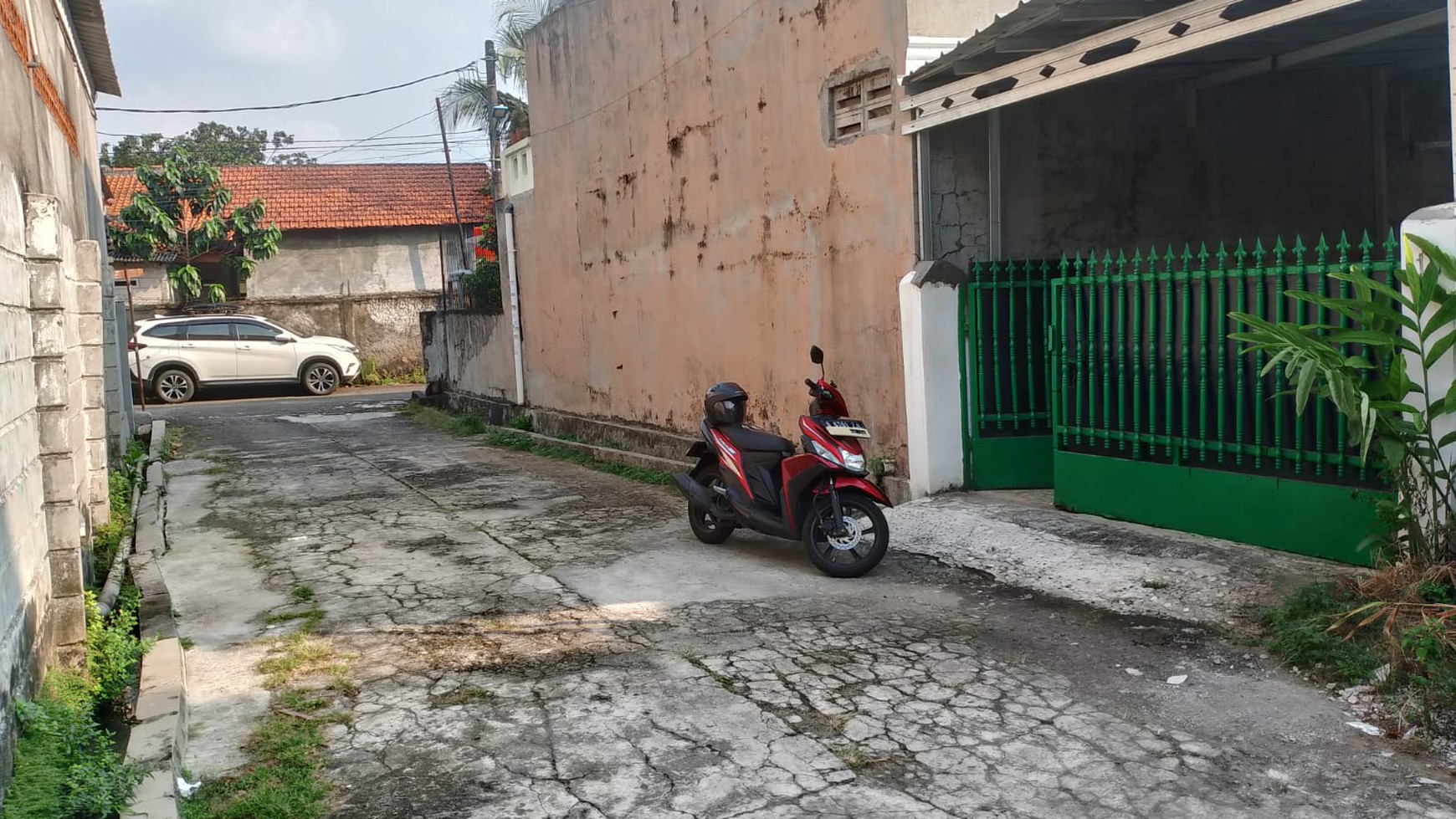 Pejaten timur rumah dikontrakkan disewakkan komplek pertanian